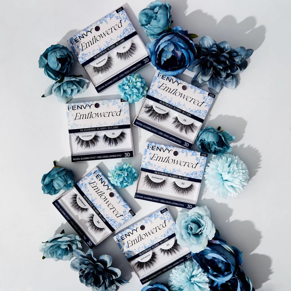 IENVY by KISS Emflowered Lashes