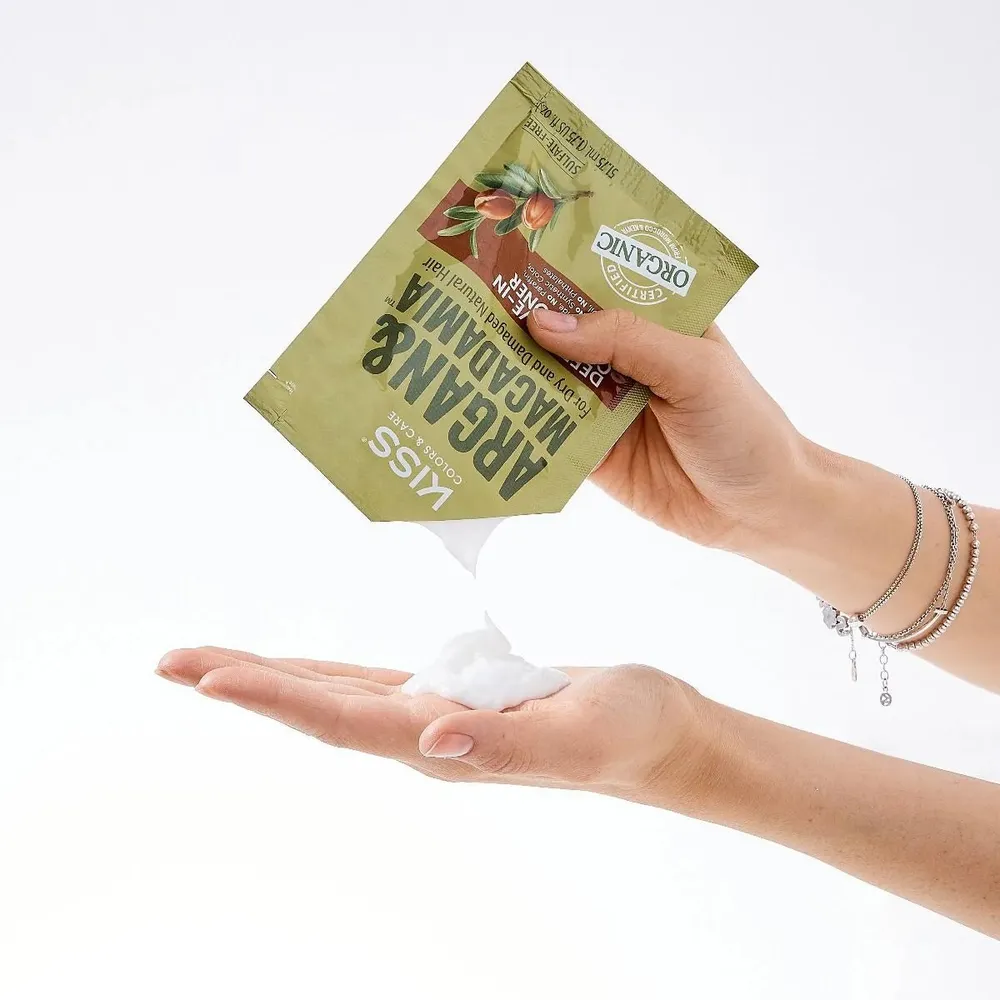 Kiss Colors & Care – Argan Macadamia Travel Sachets - Image 6