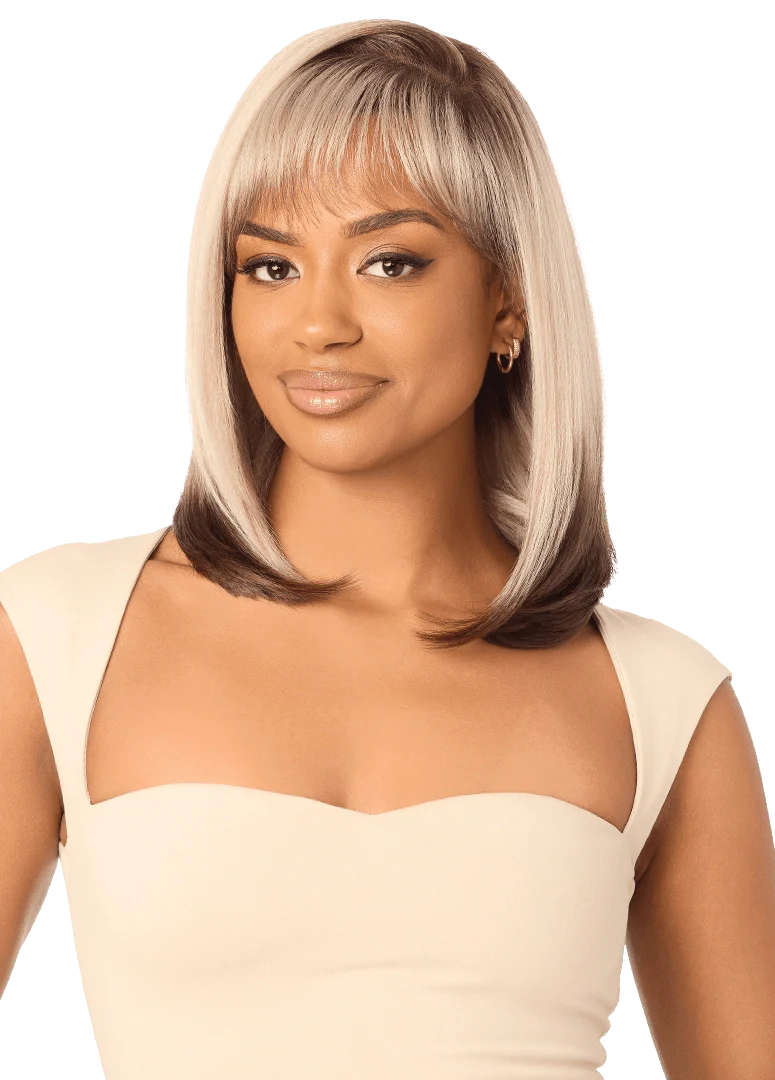 Outre Perfect Hairline Lace Front 13x4 Wig – PH 10 - Image 4