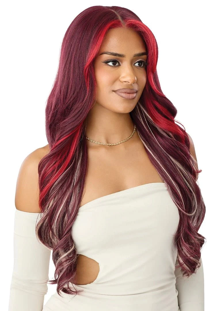 Outre Perfect Hairline Lace Front 13x6 Wig –  PH 15 - Image 3