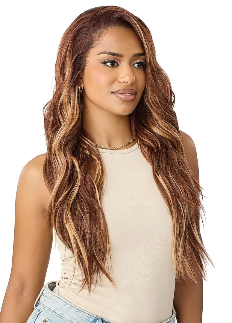 Outre Perfect Hairline Lace Front 13x6 Wig –  PH 16 - Image 3