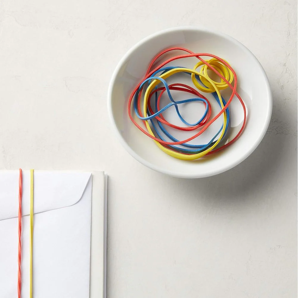 Red by Kiss 300 Rubber Bands – Assorted Colors & Sizes - Image 4